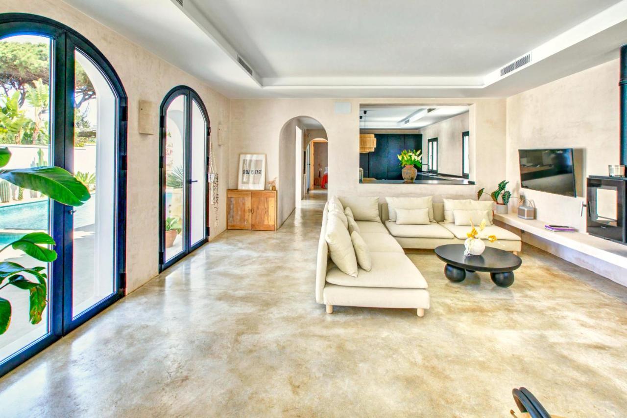 Villa Mas Tranquila - A Stylish Villa With Pool 150 M From The Beach Conil De La Frontera Exterior foto